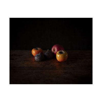 Deux kakis, deux figues et une pomme